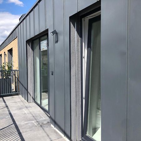 Project Ik Luxury Apartments Sered' Bagian luar foto